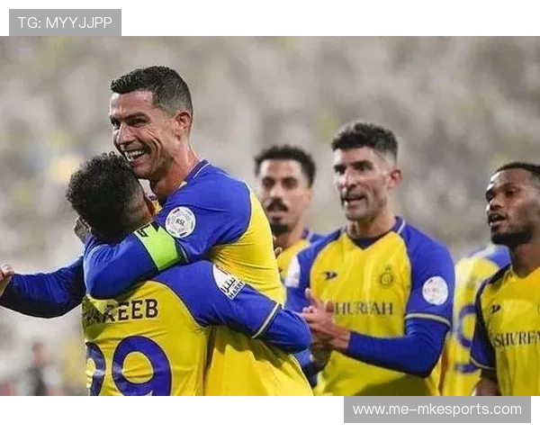 足球十大球星首秀回顾 从菜鸟到巨星的传奇起步